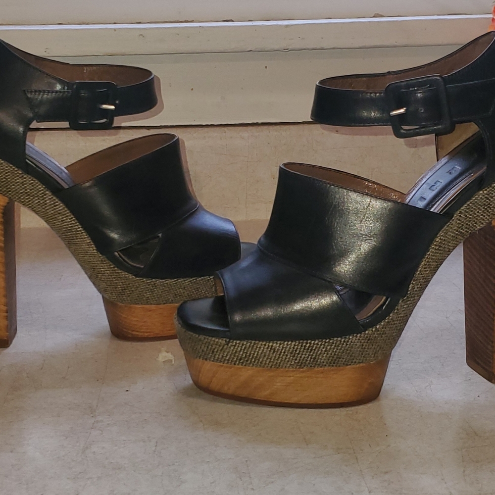 Marni leather peep toe platform pumps